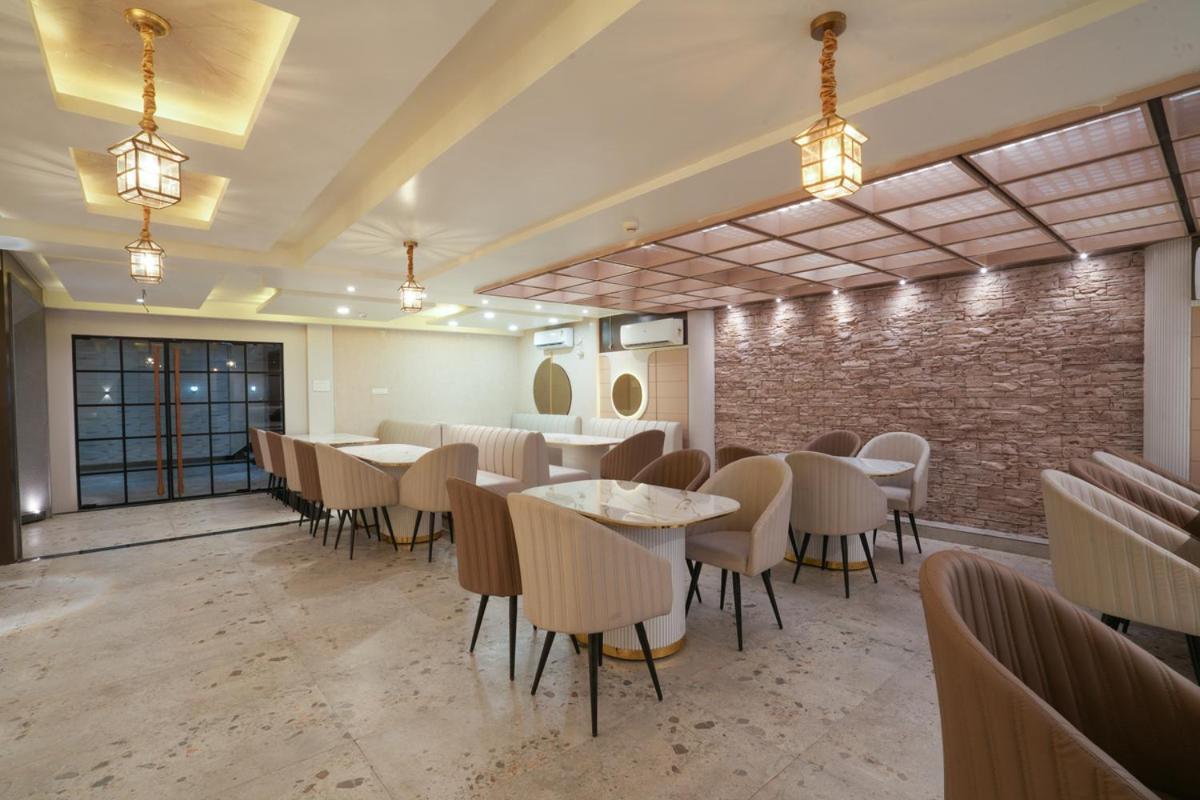 Hotel Square 36 Kota  Zewnętrze zdjęcie