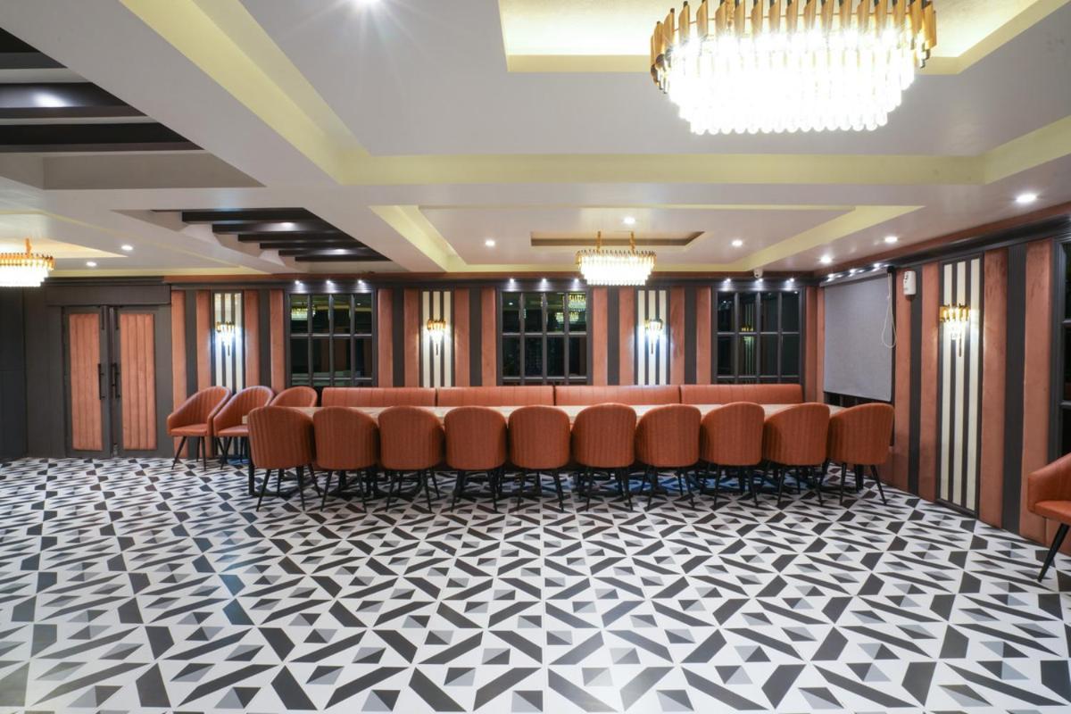 Hotel Square 36 Kota  Zewnętrze zdjęcie