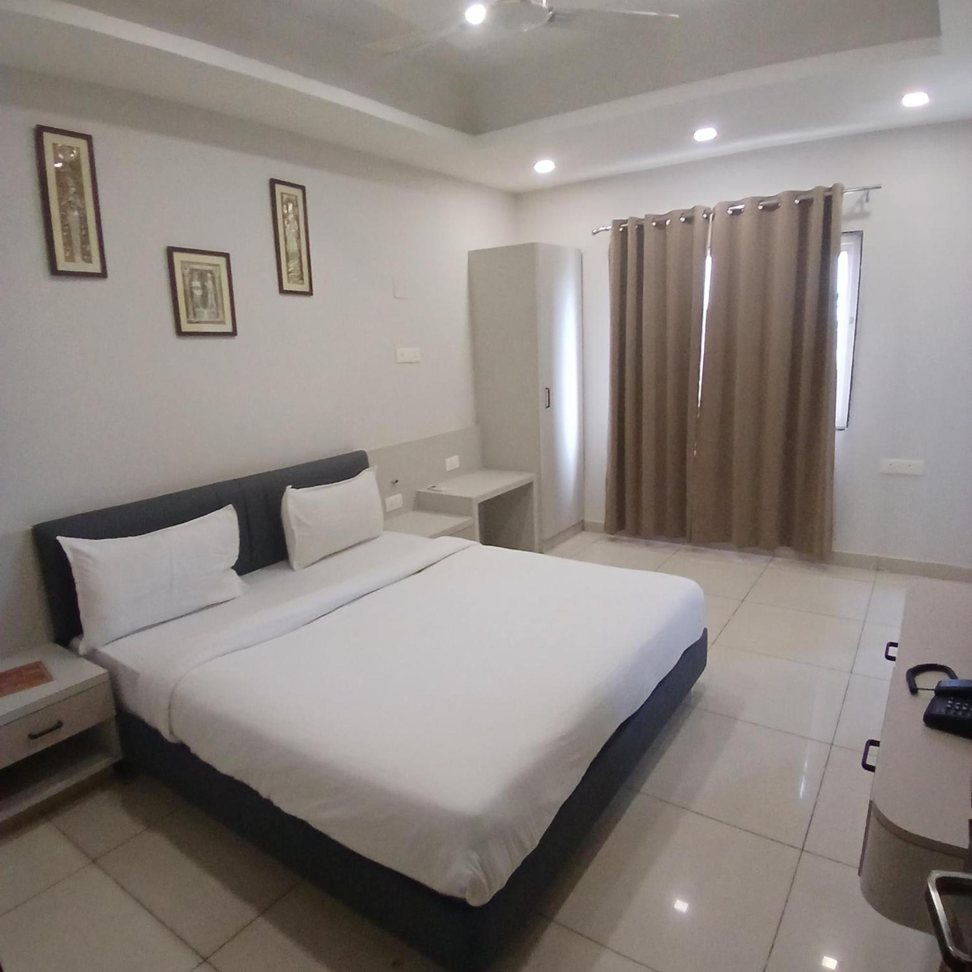 Hotel Square 36 Kota  Zewnętrze zdjęcie